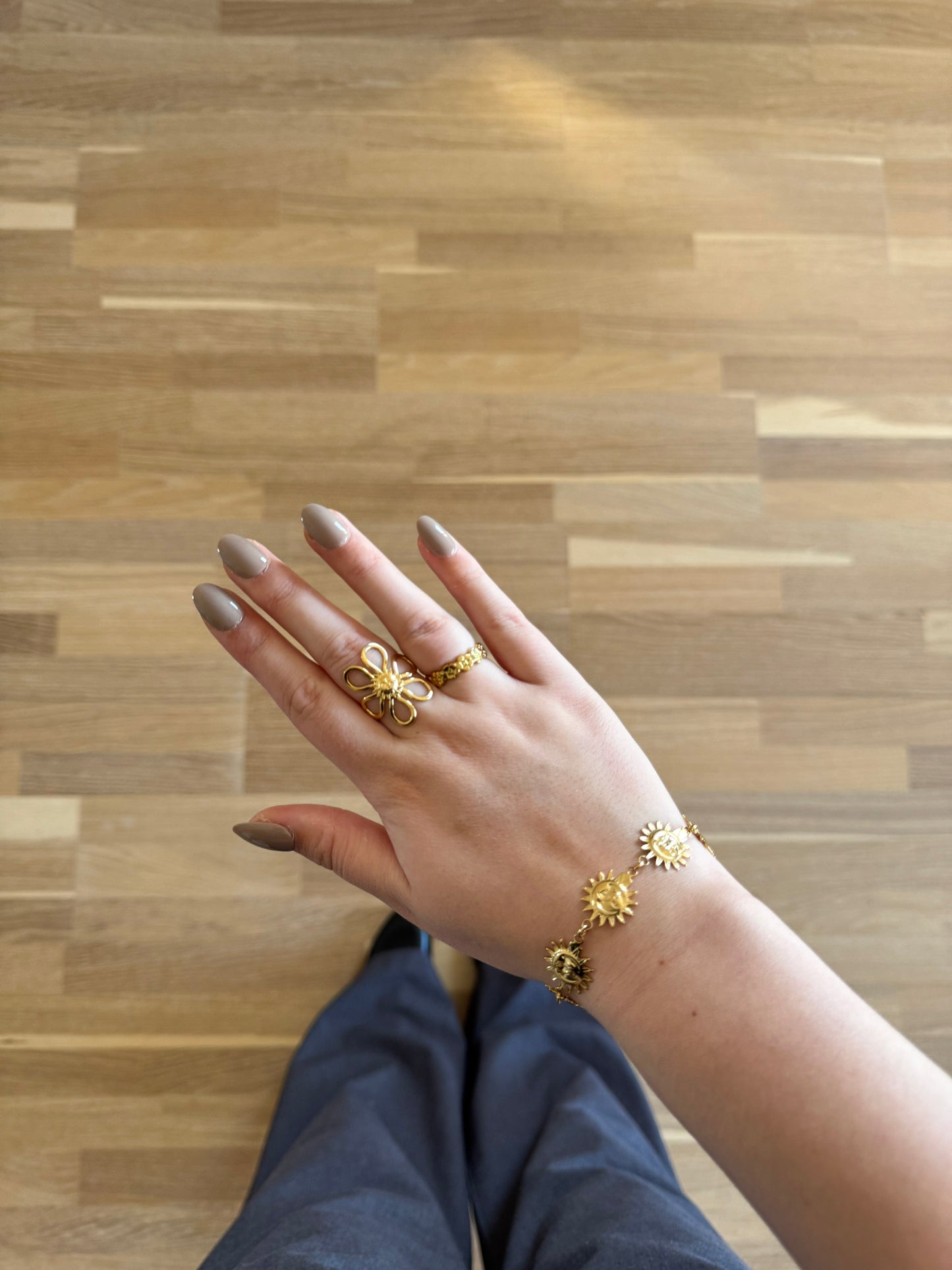 Sunflower ring