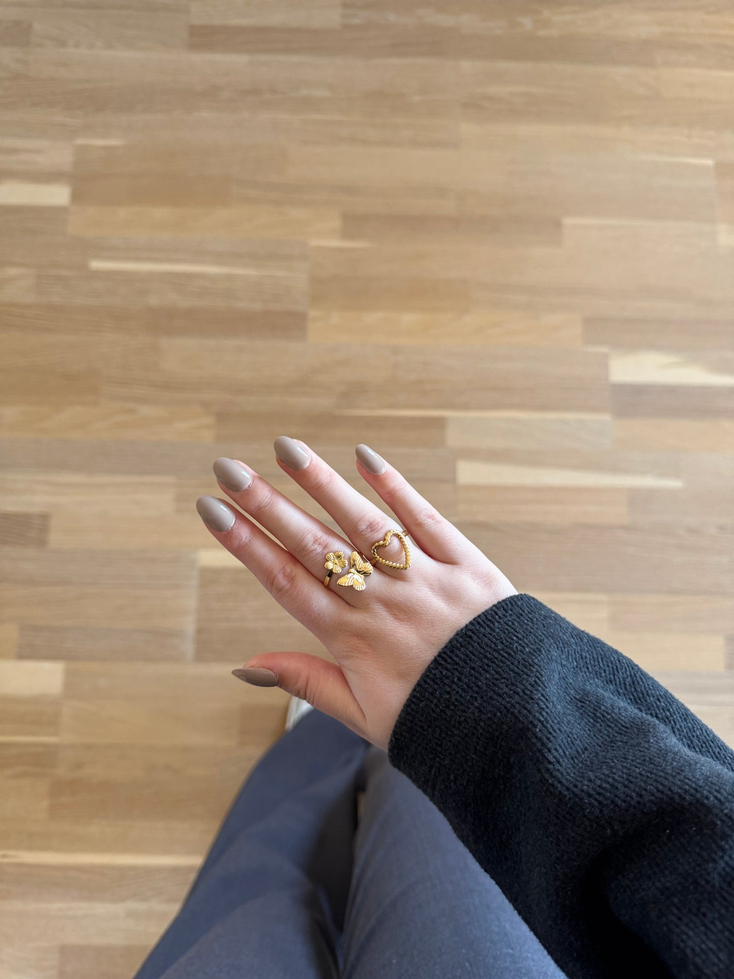 Butterfly ring
