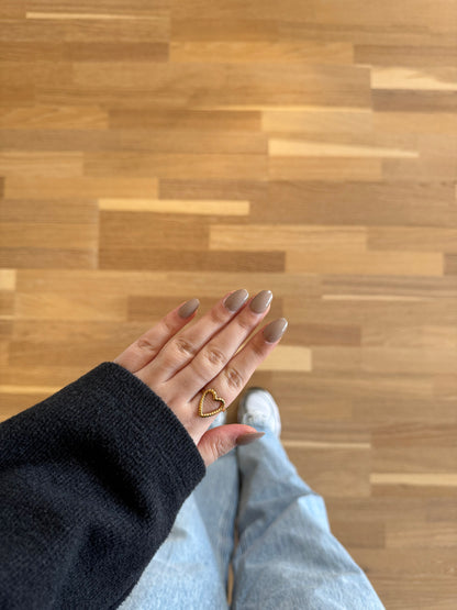 Open heart ring