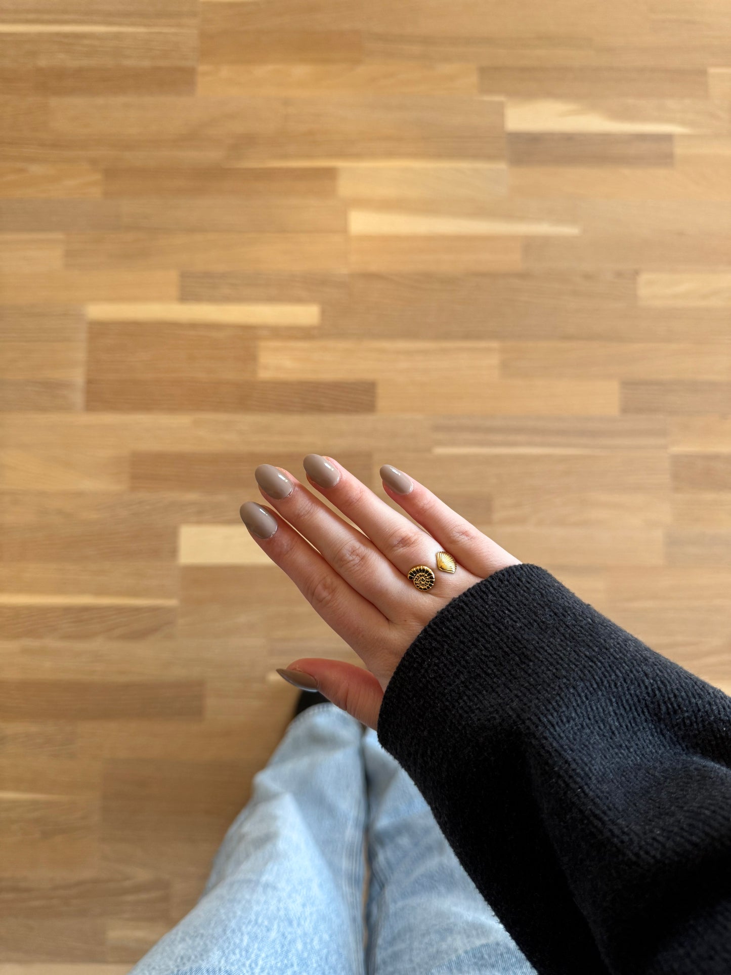 Seashell ring